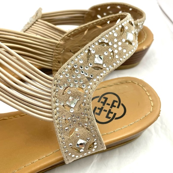 ☀️ Daisy Fuentes Rhinestone Cut Out Neutral Summer Sandals Size 10 - Picture 4 of 9